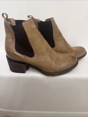 Women’s Booties